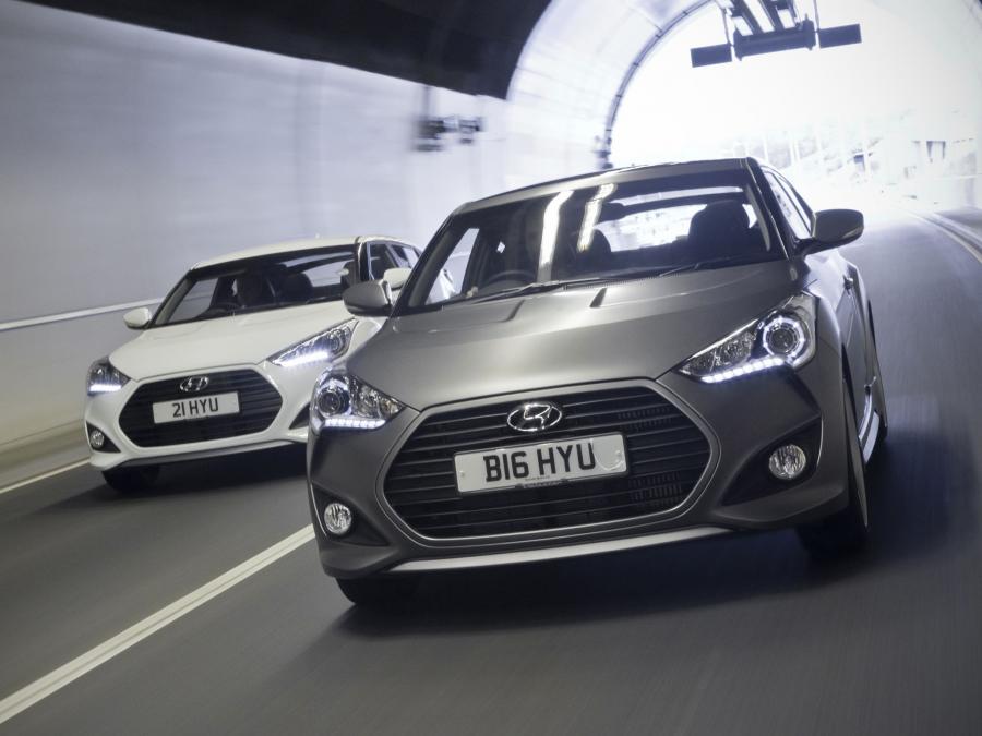  Hyundai Veloster Turbo SE 2012 года  (UK) (фото 17 из 18)